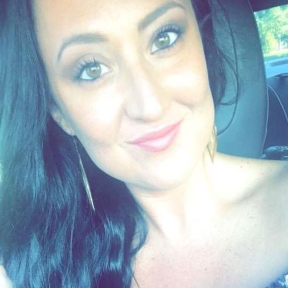 Meet your Posher, Amanda - Picture 1 of 1